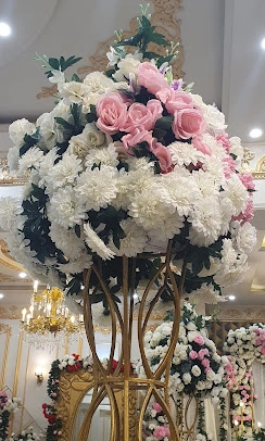Tall pink and white floral centrepiece